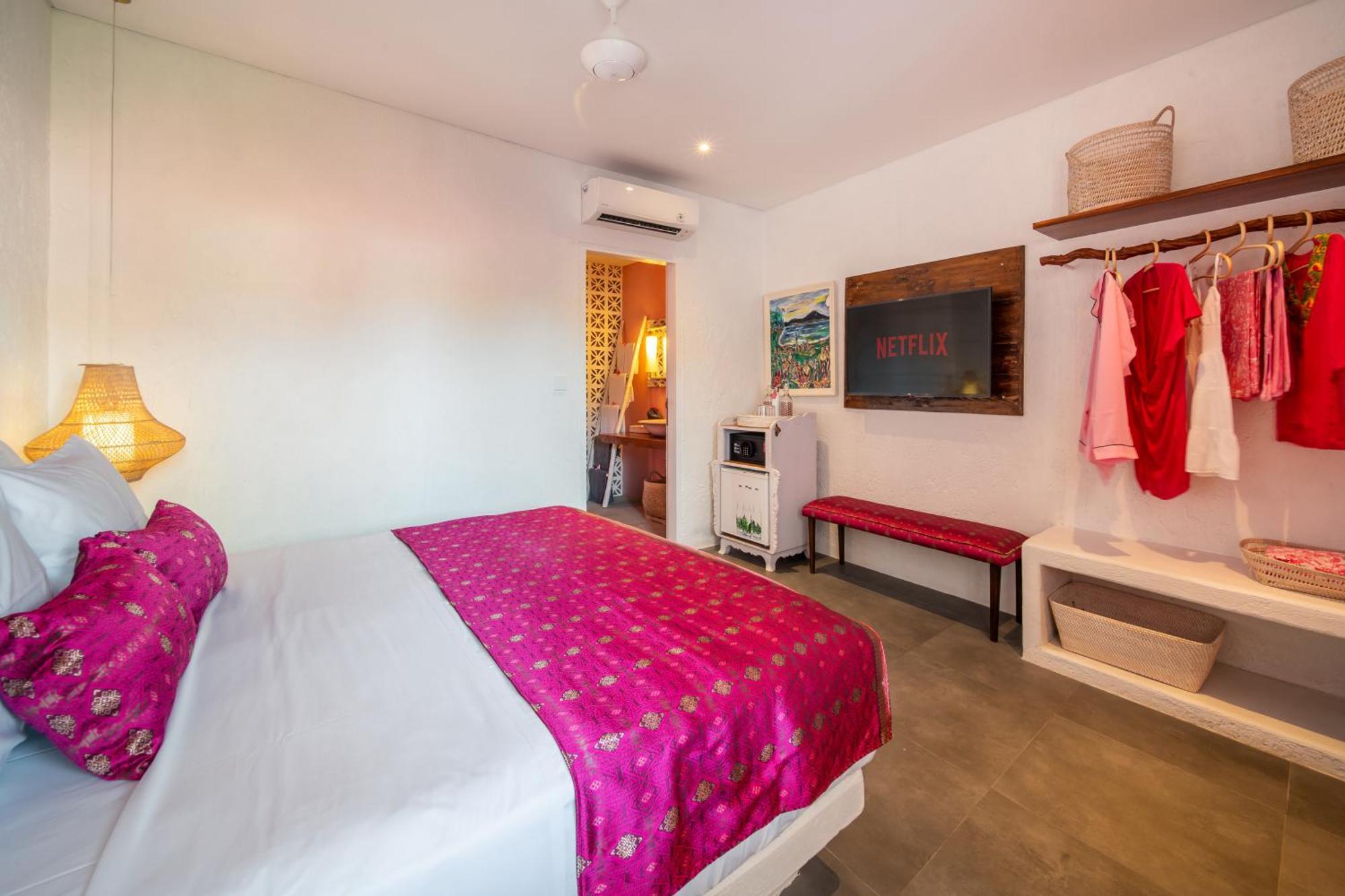 Bed and Breakfast Pinkprivate Balangan - For Cool Adults Only Джимбаран Экстерьер фото